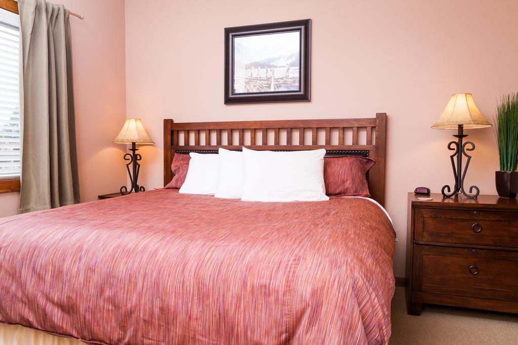 Glacier Ridge Suites Kalispell Room photo